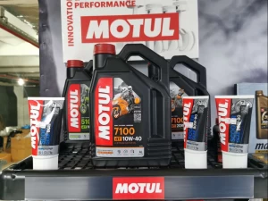 Yeni Motul yağı, 7100 10W-40, 4L,Yağ ,100.00 azn