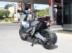 Honda X-ADV 750 Satılır,Benzin / Bakı / 2018 ,12500.00 USD