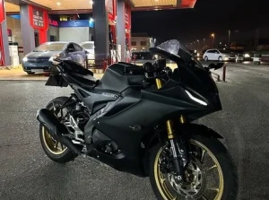 Yamaha R15 V4 Satılır,Benzin / Bakı / 2023 ,6000.00 AZN